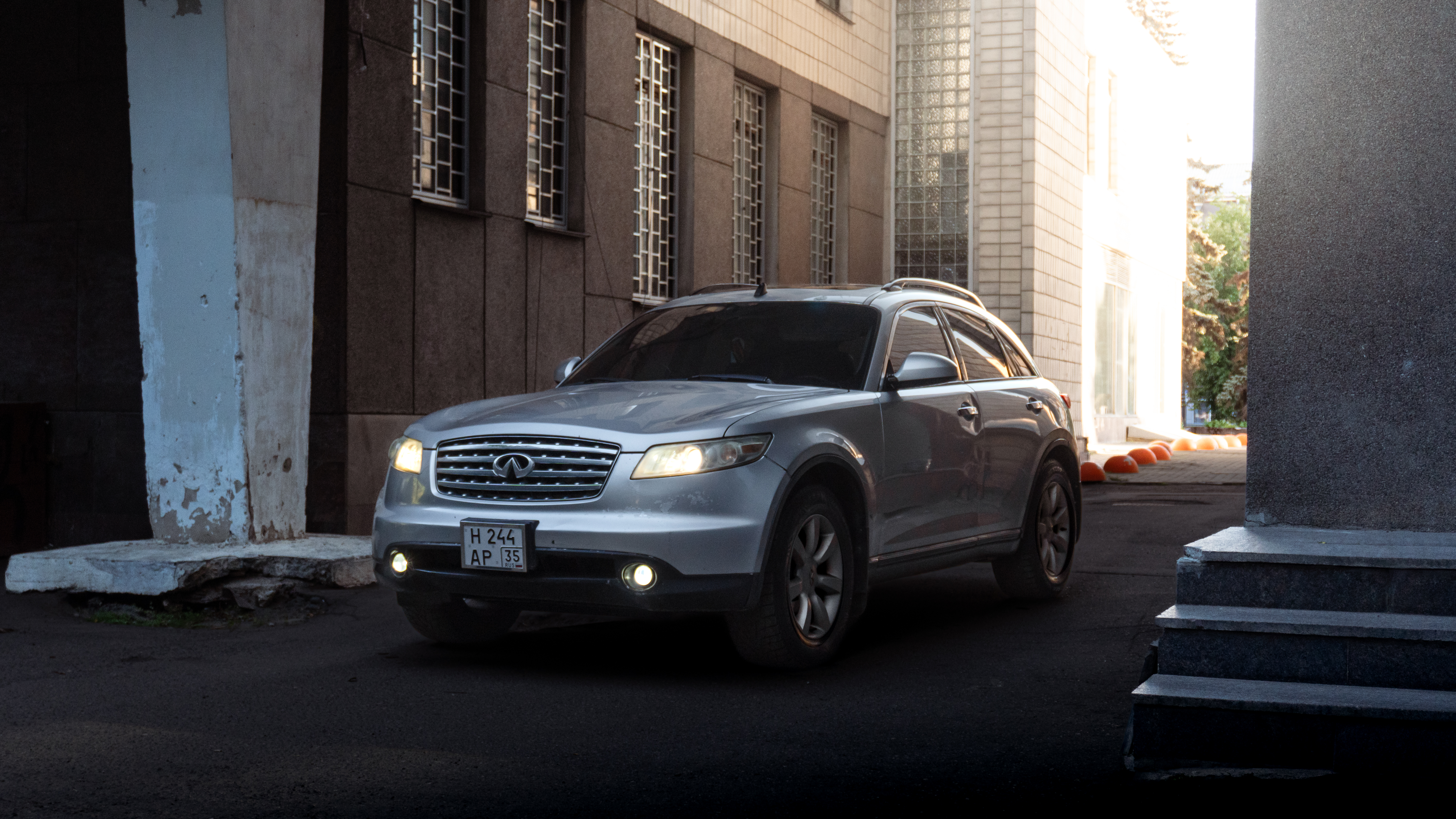 Infiniti FX35 съемка Вологда